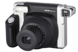 Instax Wide 300 - fotografia natychmiastowa w większym formacie